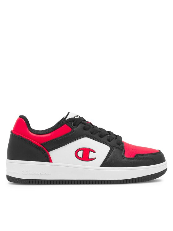 Kuidas valida laste tossusid, sneakerseid ja spordijalatseid hooaja ning tegevuse järgi